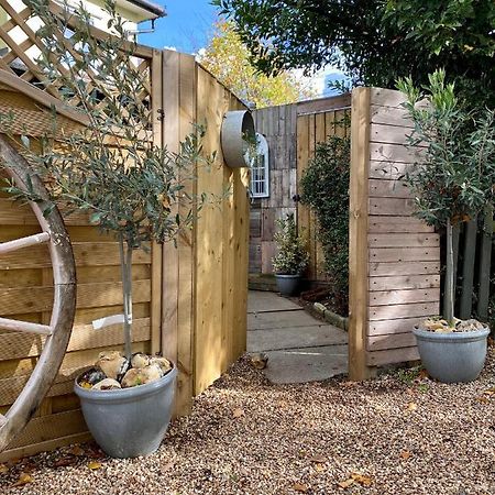 Little Limes An Adorable Little Suffolk Getaway With Outside Space Near Woodbridge Eyke Екстер'єр фото